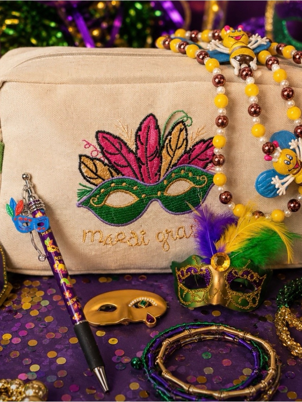 Mardi Gras New Orleans Souvenir Bundle Cosmetic Bag, Bee Bead, & Accessories